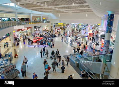 shops in gatwick north terminal.